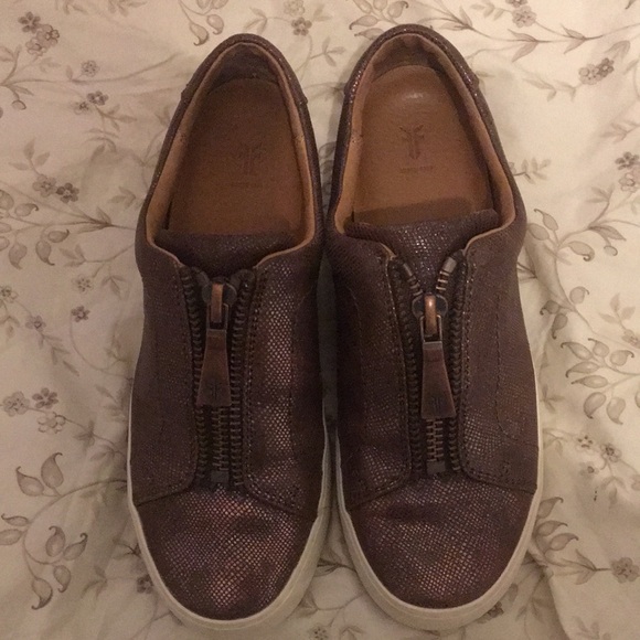 Frye Shoes Frye Lena Zip Low Sneakers In Metallic Snake Print